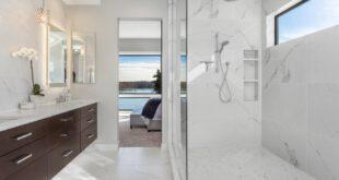Modernes Bad mit Duschnische - Nische für Dusche einbauen