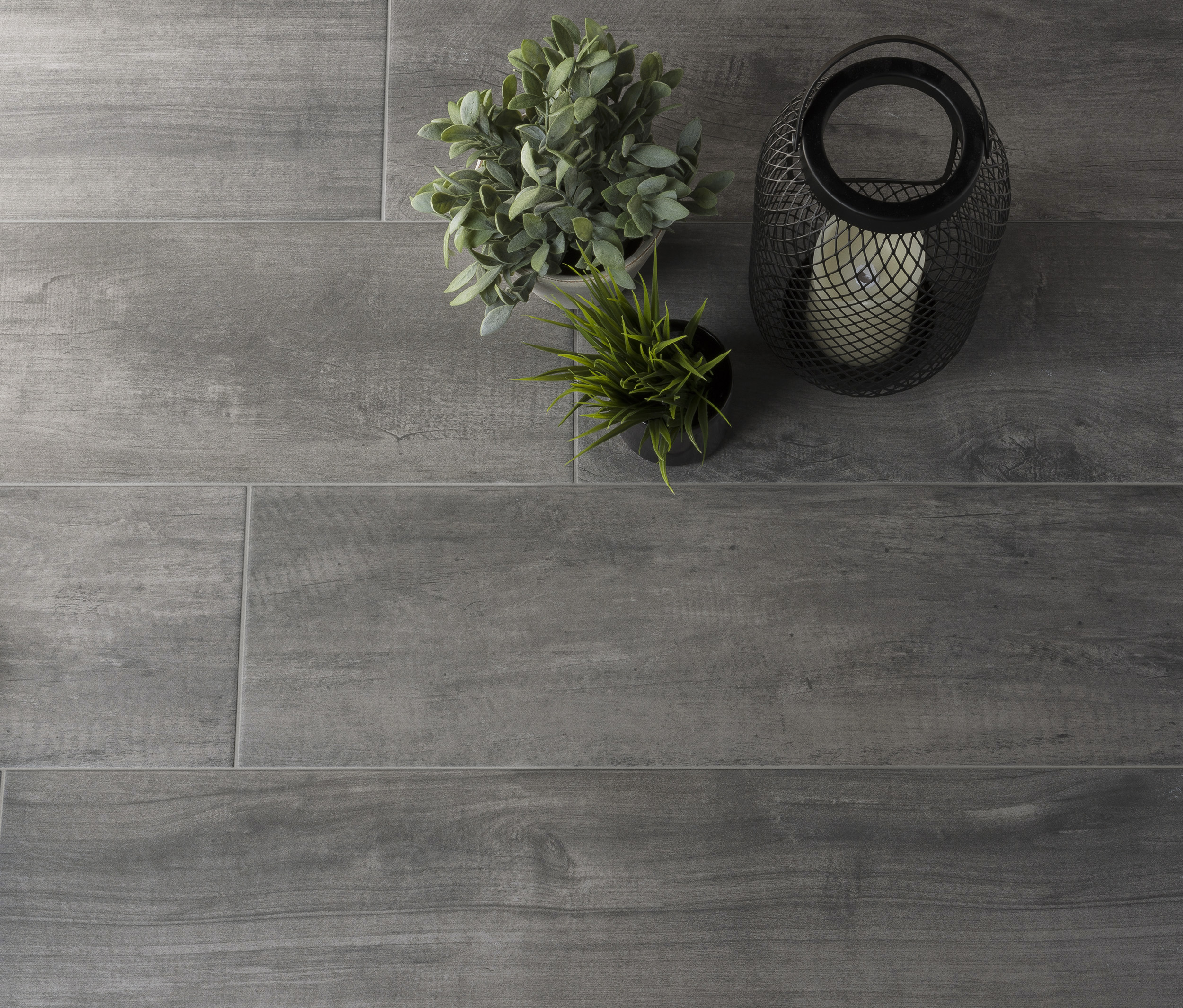 Noem Gres Bergamo Bodenfliese Holzoptik Grau Matt 20x120 cm rektifiziert R9