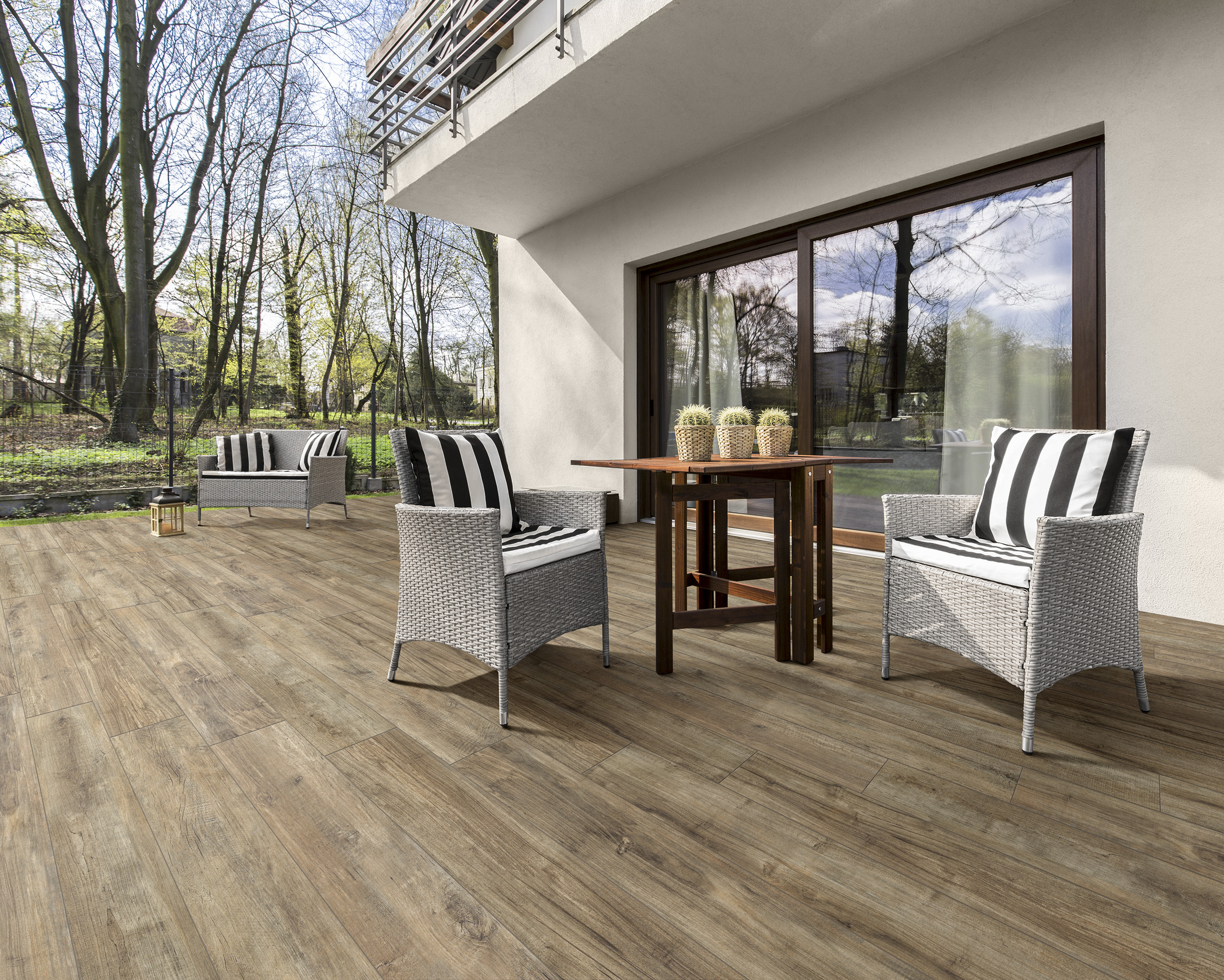 Noem Gres Bergamo Bodenfliese Holzoptik Braun Matt 30x120 cm rektifiziert R9