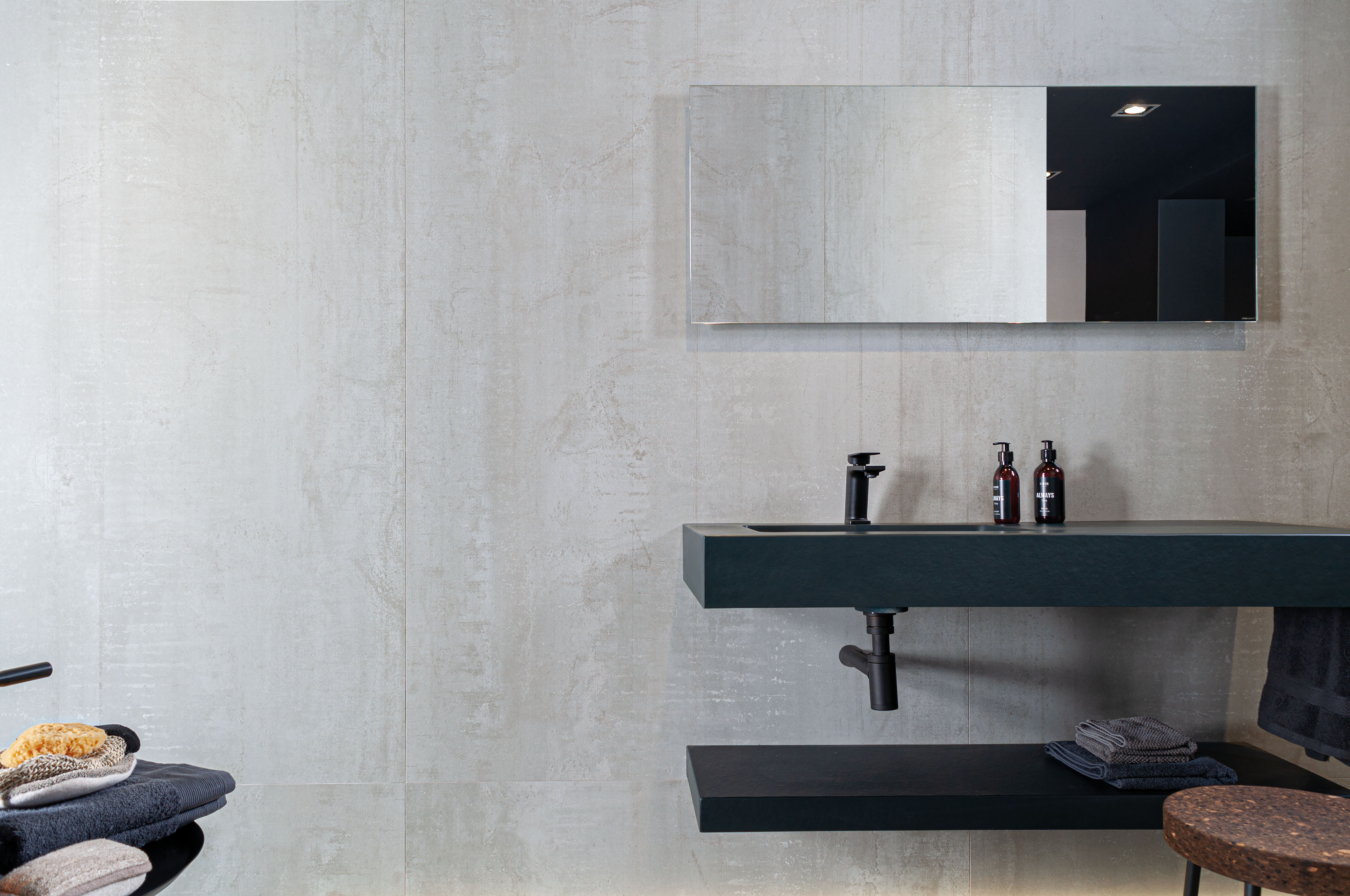 Urbanixx Gres Karlstadt Bodenfliesen Metalloptik Hellgrau matt 60x60 cm rekt. R9 Urbanixx Gres Karlstadt Bodenfliesen Metalloptik Hellgrau matt 60x60 cm rekt. R9