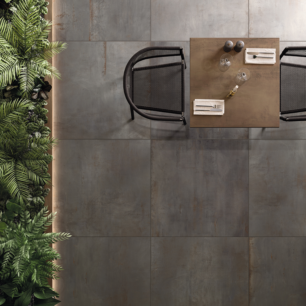 Flaviker X20 Rebel keramisches Terrassenelement Metalloptik Anthrazit Matt 90x90 cm rektifiziert R11C